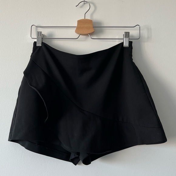 Zara black ruffle skort - Picture 2 of 6